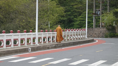 老年|中国最东边的海岛，有座千年寺庙，为什么渔村寺庙比较常见