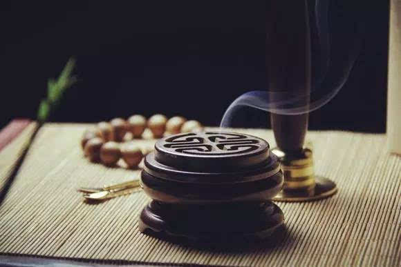 功效|这些东西是不是用完就扔掉了艾灰、香灰和锅底灰的功效,快收藏