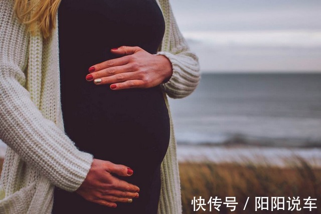 六胞胎|孕妈分娩四胞胎变六胞胎,急哭产房外的爸爸,六个儿子得花600万