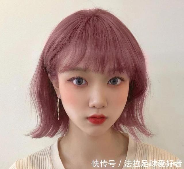 谁说短发没有女人味，这些短发显脸小有气质