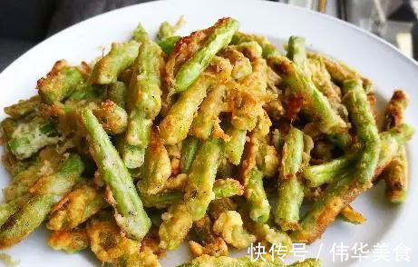 这两样素菜一起炒,实在太鲜香了,难怪女儿爱吃,比吃肉