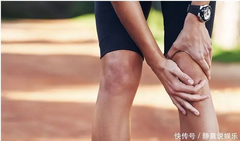老人们|跑步伤膝盖那老人日常走路健身习惯也会么