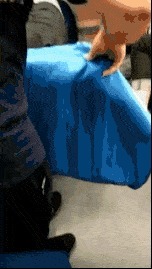 |搞笑GIF：新娘，赶快跑，我感觉你今晚上会出事，你信不信