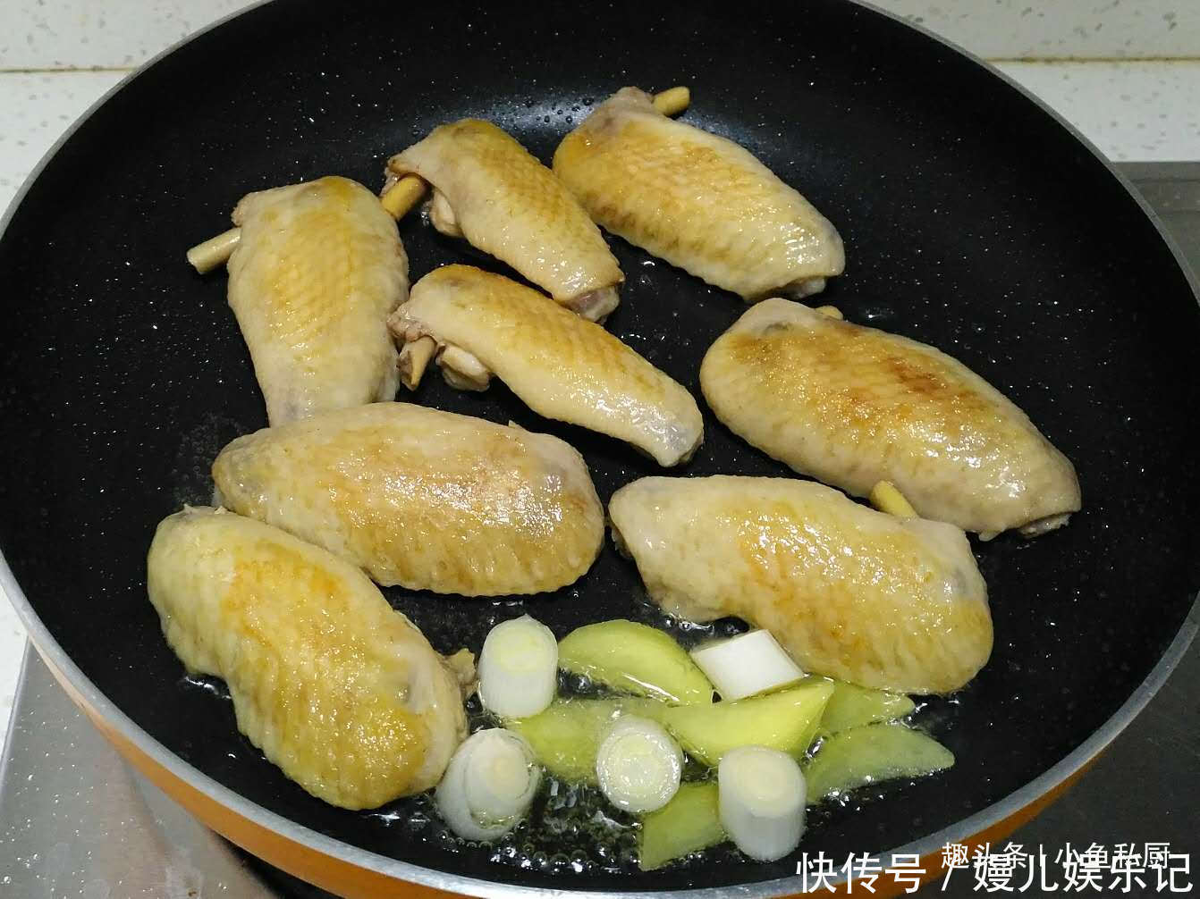 晚餐|一家三口的晚餐,3菜1主食,荤素搭配,粗细粮混搭,营养又美味