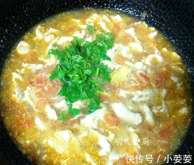 汤酸|三伏天多喝此汤，滴油不放10分钟出锅，汤酸爽肉鲜嫩，天天吃不腻