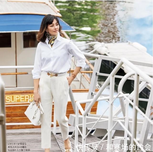 无龄感 年过半百,拒绝老气,看日本女士用“极简”搭配,穿出一身无龄感!