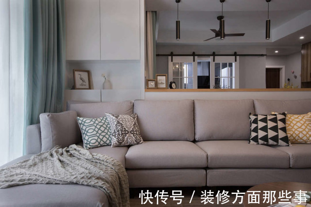 木色|115平三居室现代简约的时尚框架下,加入中式元素