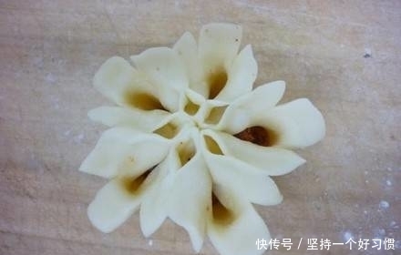 创意|几种饺子的创意包法,看了不忍心吃!