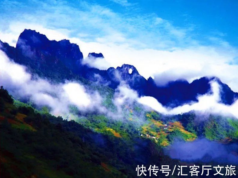 丙察察|桃花盛开，江水如蓝，每年春季丙察察迎来一年中最美的时光