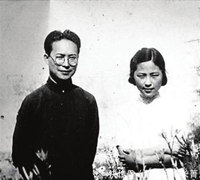 文物|沈从文后半生:家庭破裂事业低谷,无奈放弃小说,整日和文物相伴