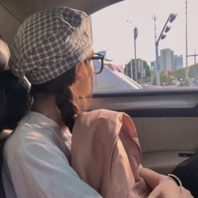 生长激素|女孩子身高多少以下算“矮”看到答案后,网友抱歉,我拖后腿了