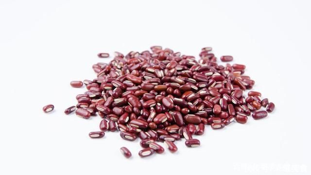 春节过后，这碗赤豆甜汤别错过了，做法简单又好喝，是脾胃的挚爱