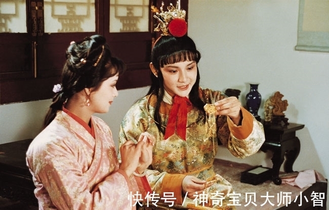 阅读量|红楼梦里无所不知的女子,阅读量惊人,简直就是行走的百科全书