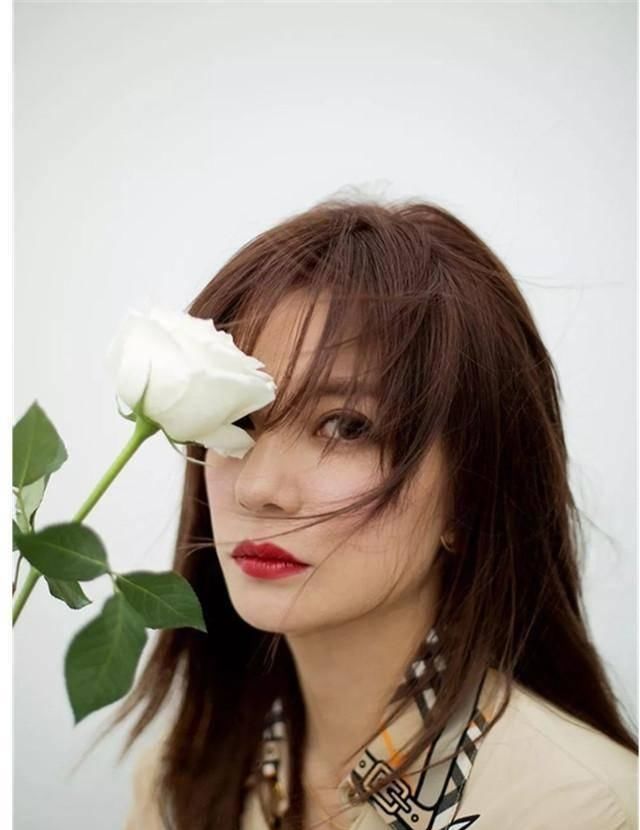 no.2|女人40岁以后，染发别太浮夸，建议这3种发色，时髦减龄很显白！