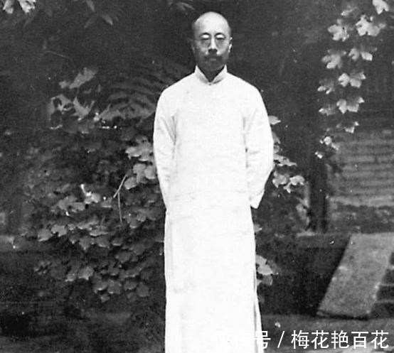 鲁迅@鲁迅三弟周建人另娶后携妻回八道湾，次子拔刀相向，致兄弟决裂