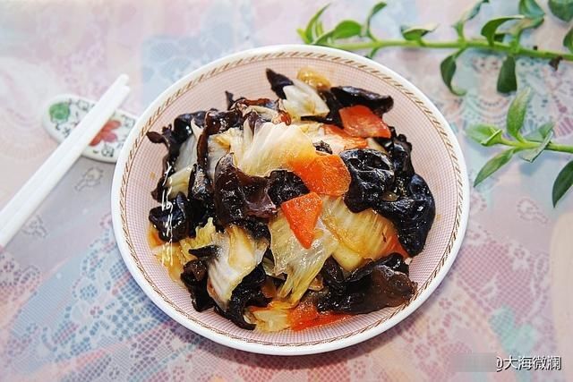 大鱼大肉|冬天多吃这菜，隔天做一次来给胃肠洗个澡，多吃肉也不怕长膘