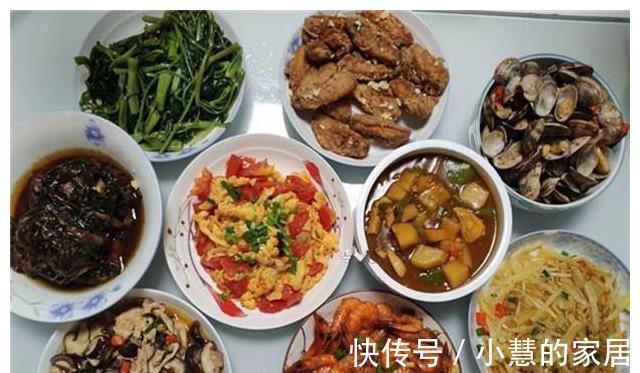 搬新家爸妈来参观，老公特意做一桌菜招待，饭后他们夸我找对了人