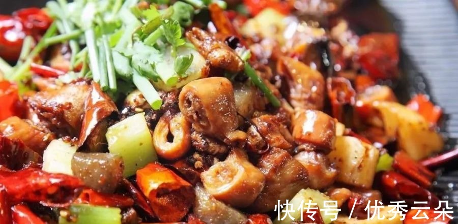 小雪过后，几道菜多做给家人吃，浓香四溢，让人吃完还想吃！