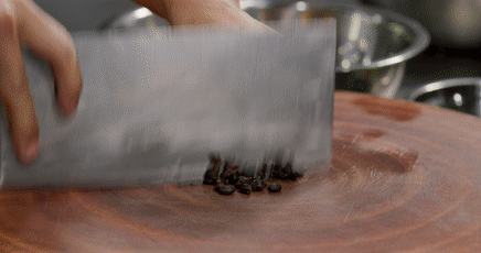 做法|厨师长教你：家常“排骨煲仔饭”的做法，米饭和锅底的锅巴都很香