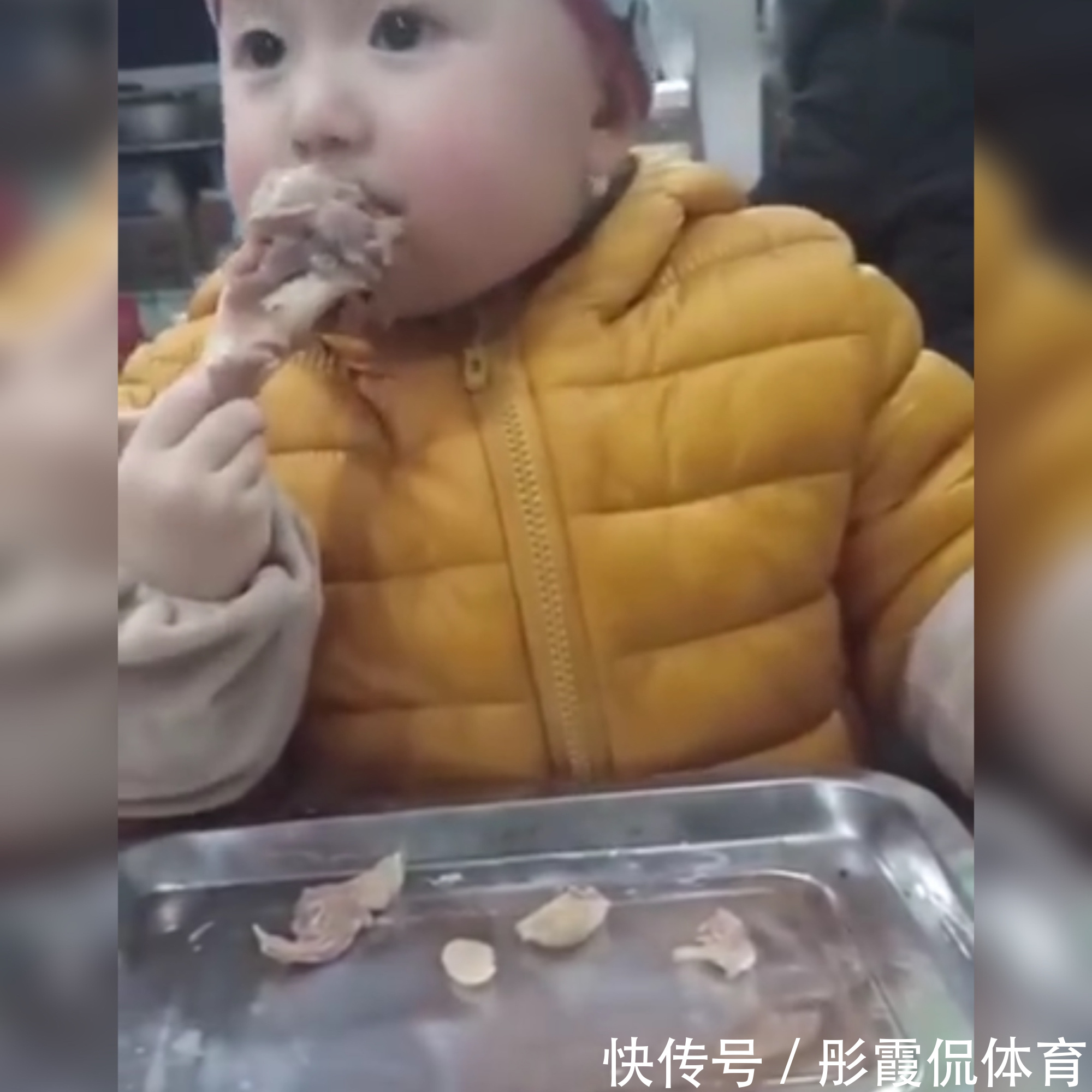 宝宝|“全网最火2岁吃播萌娃”乖巧吃饭走红,网友:是父母修来的福分