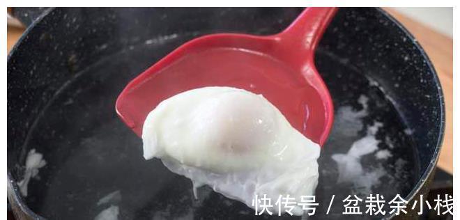 做法|原来水煮荷包蛋这么简单,分享5种做法,做出来又圆又嫩还不散花