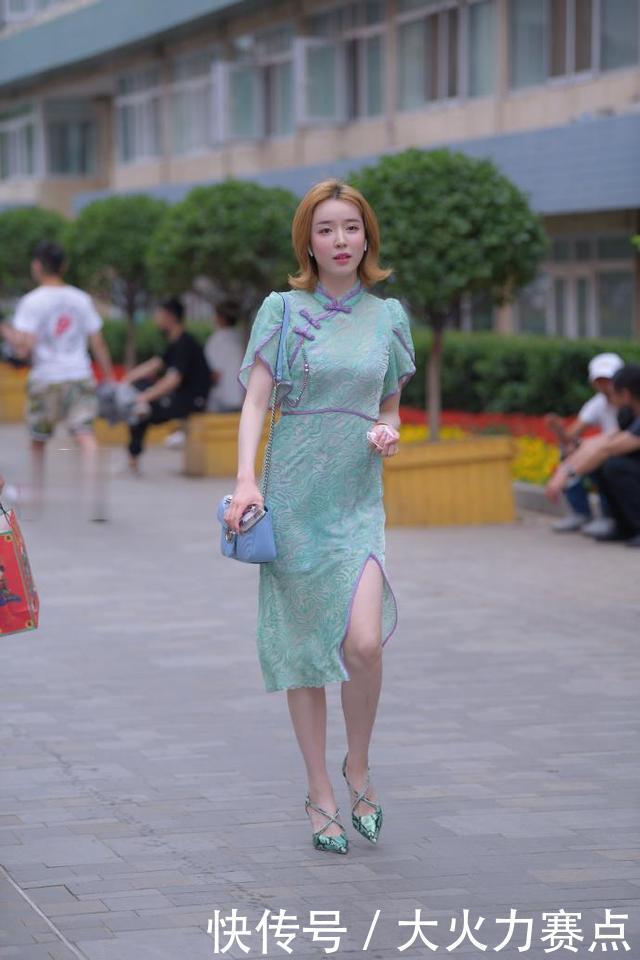 国民|美女“旗袍风”连衣裙,穿出国民女神的魅力