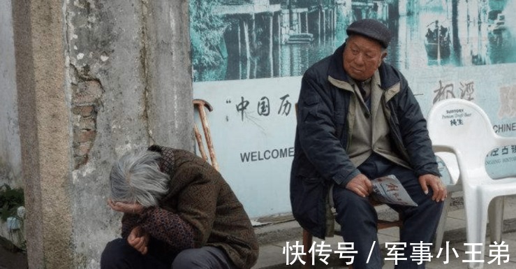 棋牌室|为什么说老年人不要去棋牌室?63岁大妈哭诉:家差点没了