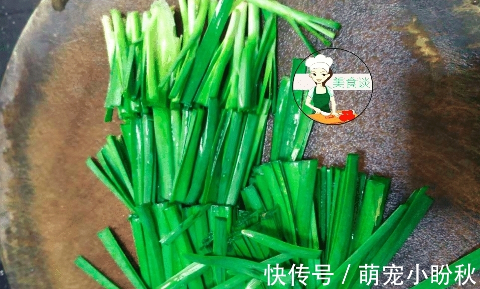 韭菜炒豆芽|韭菜和它是天生一对，一周吃3次，清肠排毒，腰小一圈，肚腩变平