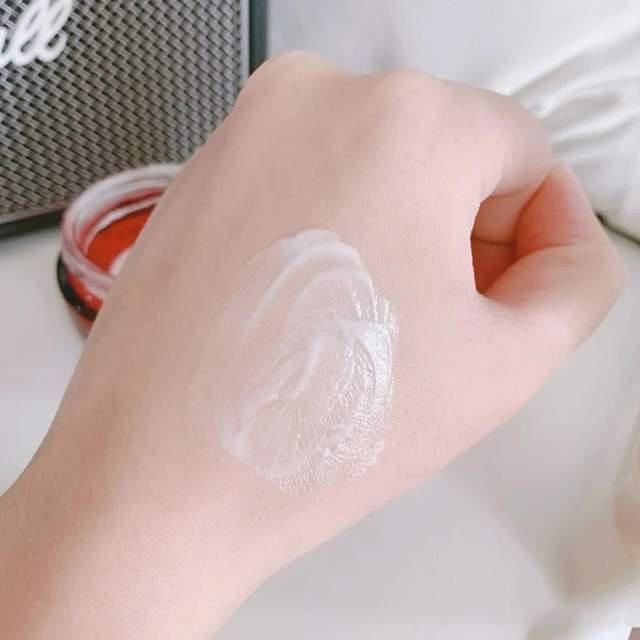 敏感肌|不吐不快!这些“众星捧月”的网红护肤品真难用,别听柜姐吹了!