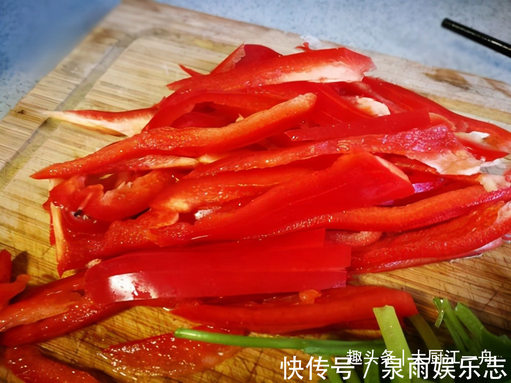 爽口|春季要多吃莴笋，教你个新做法，脆嫩爽口，简单又下饭