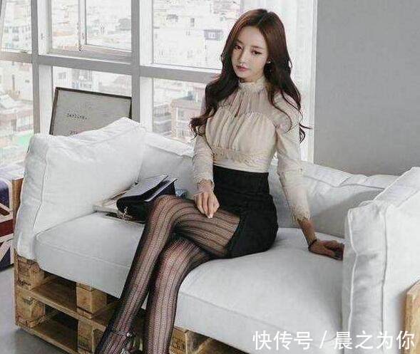 身型","m":"bd0431cfb0884dd1646e1980573d5420edec26e","nlabel":"stat_3208889651:zm.news.so.com:5b+r5LmQ5bCP5Yia5a2Q,pageType_zmt,glevel_3","ntag":"tfashion;sfashion_时尚;cfashion_S:5:2272:气质:紧身裤;cfashion_S:5:a38463:旗袍