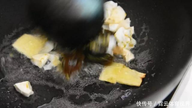 菠菜|菠菜这样吃,比大鱼大肉香,美味还补钙,孩子吃了营养好