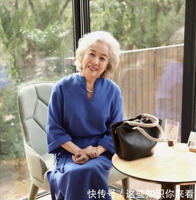 颜色 别说老年人不懂时尚!看看这些奶奶的“穿衣经”,真是越老越优雅!