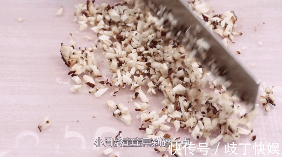 丸子|别再怪宝宝不爱吃蔬菜了,换个做法,宝宝吃一口就爱上,辅食首选