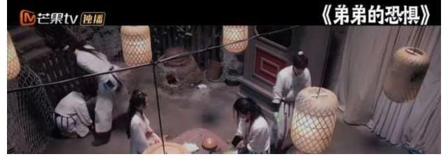 成员们|《密室大逃脱》邓伦怂到卖萌，黄明昊抓鸡有阴影，解密游戏太刺激