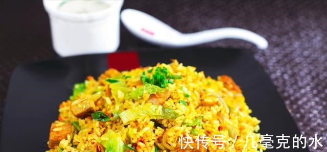炒饭|长肉最猛的3种主食,米饭包子上不了榜,你可能天天都在吃!