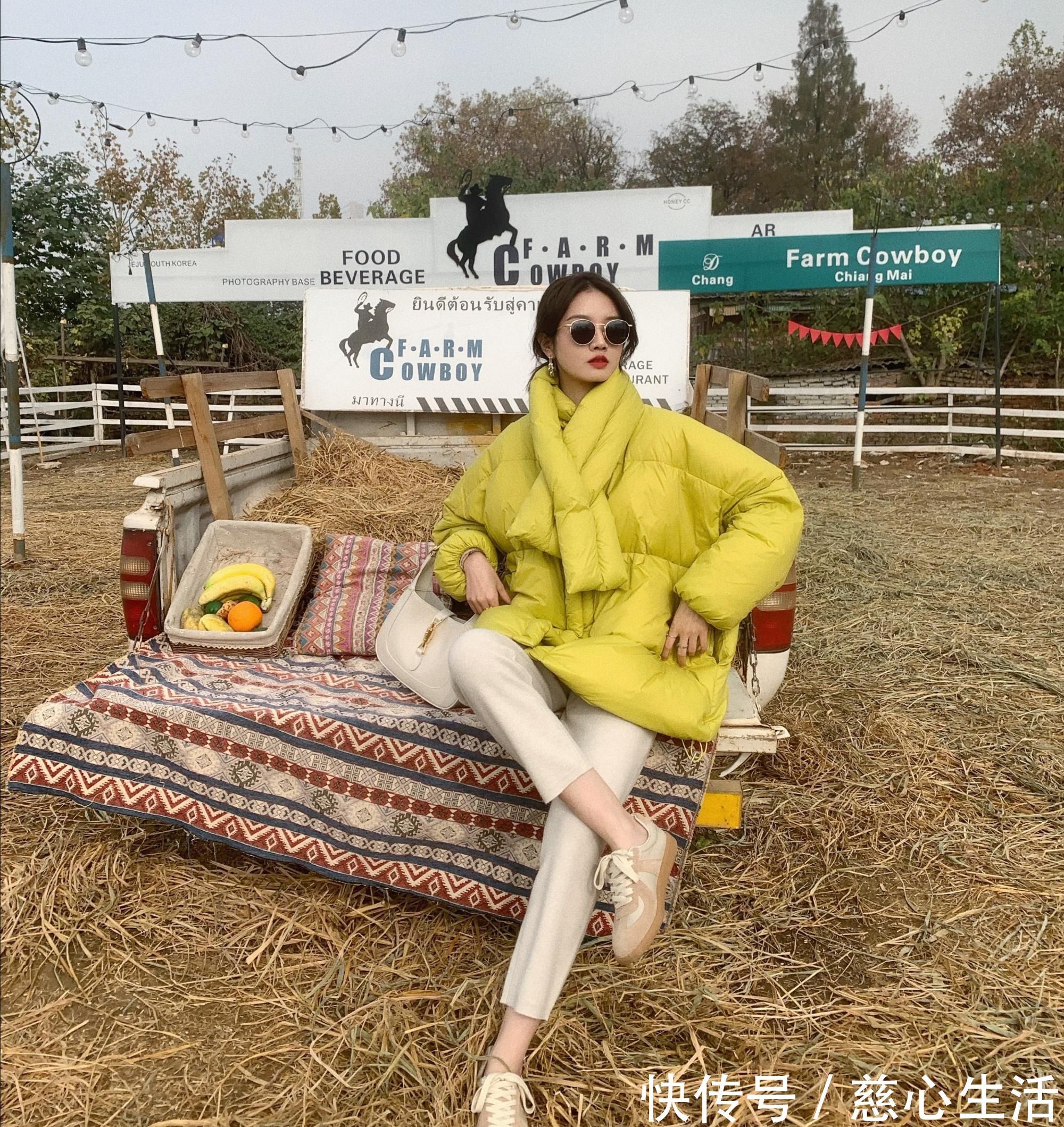 大衣 冬季别总穿黑色羽绒服,这些穿搭保暖又好看,你确定不get吗?