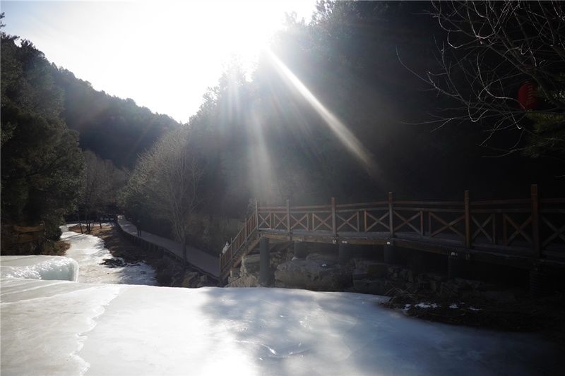 太原天龙山|太原天龙山：冰瀑凝结似仙境