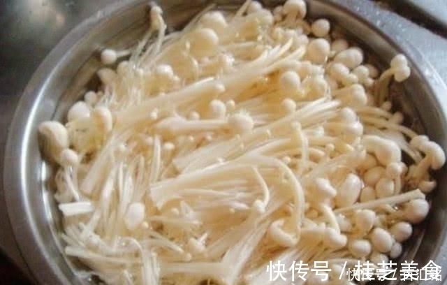 营养均衡|天然的“补脑菜”找到了，每天炒一盘，比核桃还滋补，脑瓜更聪明