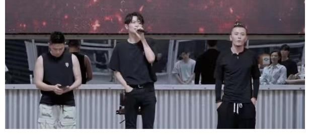 四公|《披哥》四公，要不是李承铉组拿下第一，张淇怕是要被骂惨了吧？