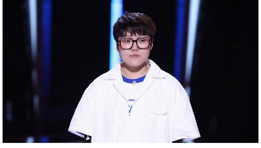 不知所措|孙楠曾翻唱的《善变》原唱,王靖雯是如何,从奶茶店小妹到歌手?