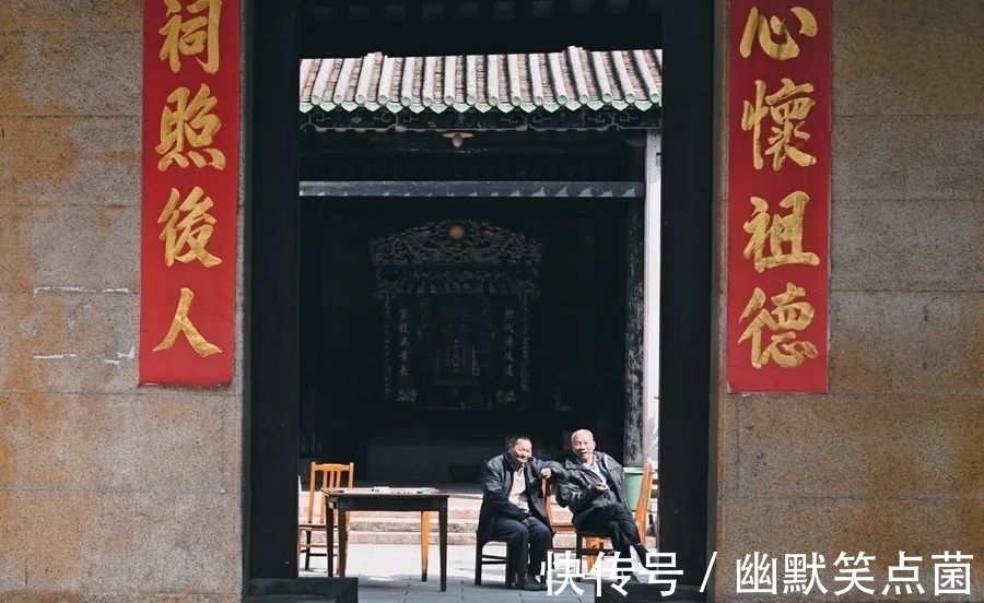 普通话|方言,正在死亡