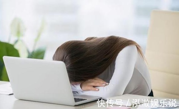 小腿肚|湿气重的人，脸上会发出3个信号，去除湿气，做三事、按四穴