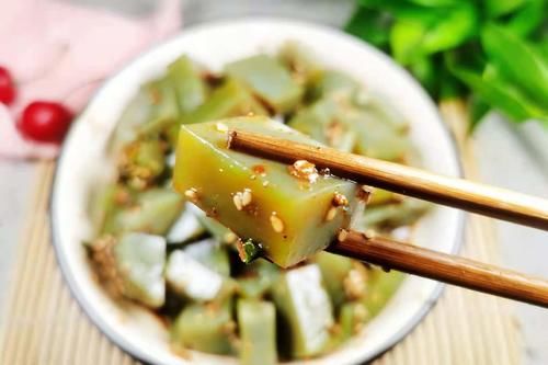 饱腹|夏季吃鸡蛋，教你一个新吃法，不炒不煎，营养饱腹，1次2斤不够吃