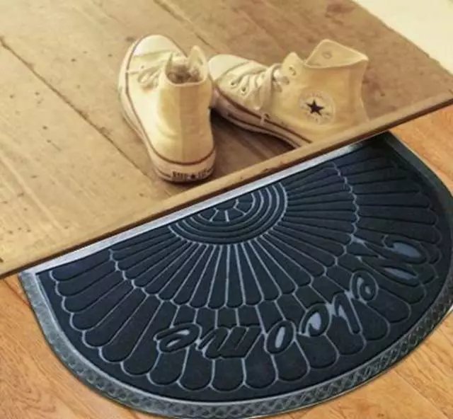 短毛|地垫到底该放在门外还是门内?竟然这么多人都做错了……