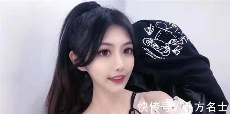 直播间|腐团儿消失的三套COS!付费观看价格1988,良心主播还得看吉祥