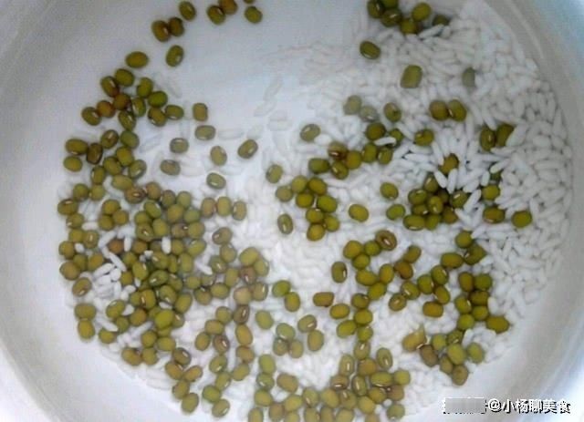 不管煮什么粥，煮粥之前多加一步，煮出的粥香味扑鼻，香飘十里