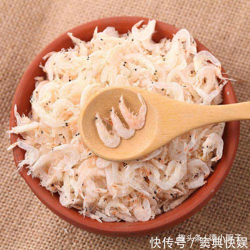 素三鲜饺子怎样做才好吃关键在饺子馅，大厨教你几招，一顿40个