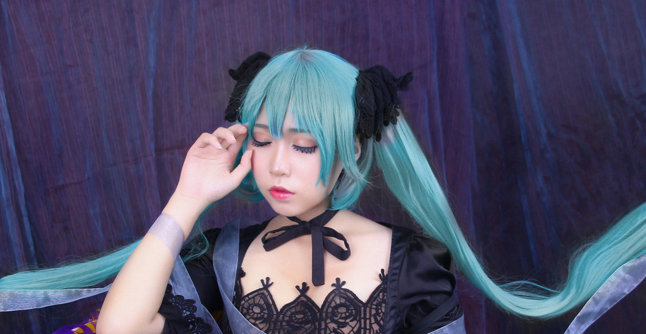 消灭都市手游联动初音未来cosplay