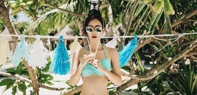 紧身 小清新的比基尼泳衣,合理搭配,穿出甜美气质